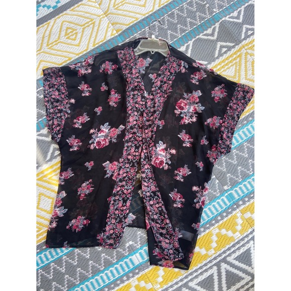 Maurices Tops - Maurices Womens Floral Sheer Kimono Wrap Black Pink Blue Chiffon L/XL